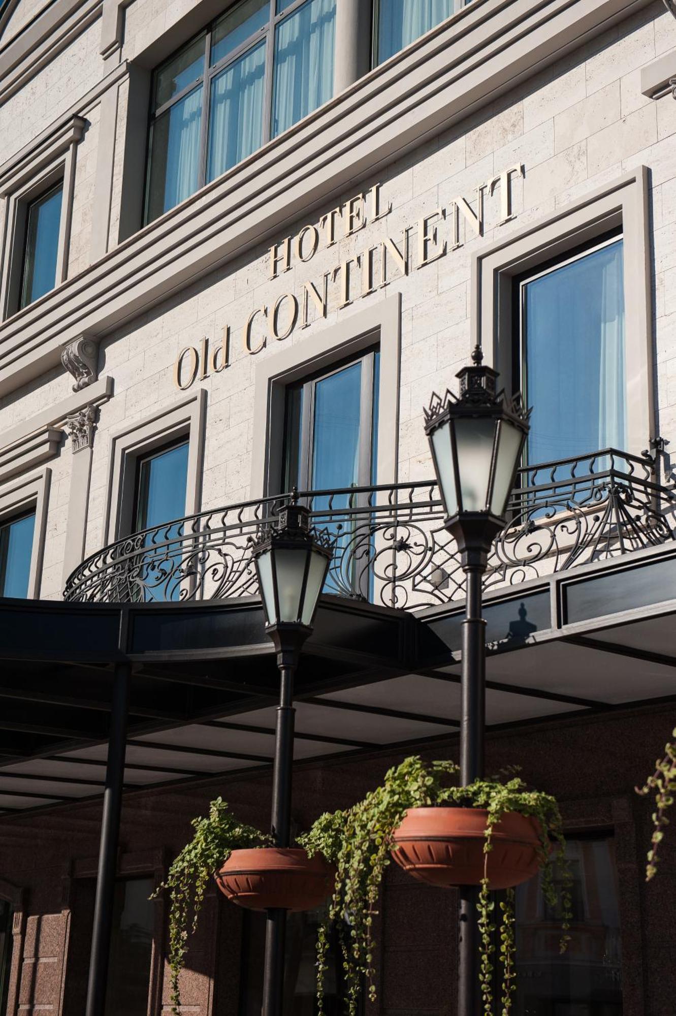 Old Continent Hotel Uzhhorod Exterior foto